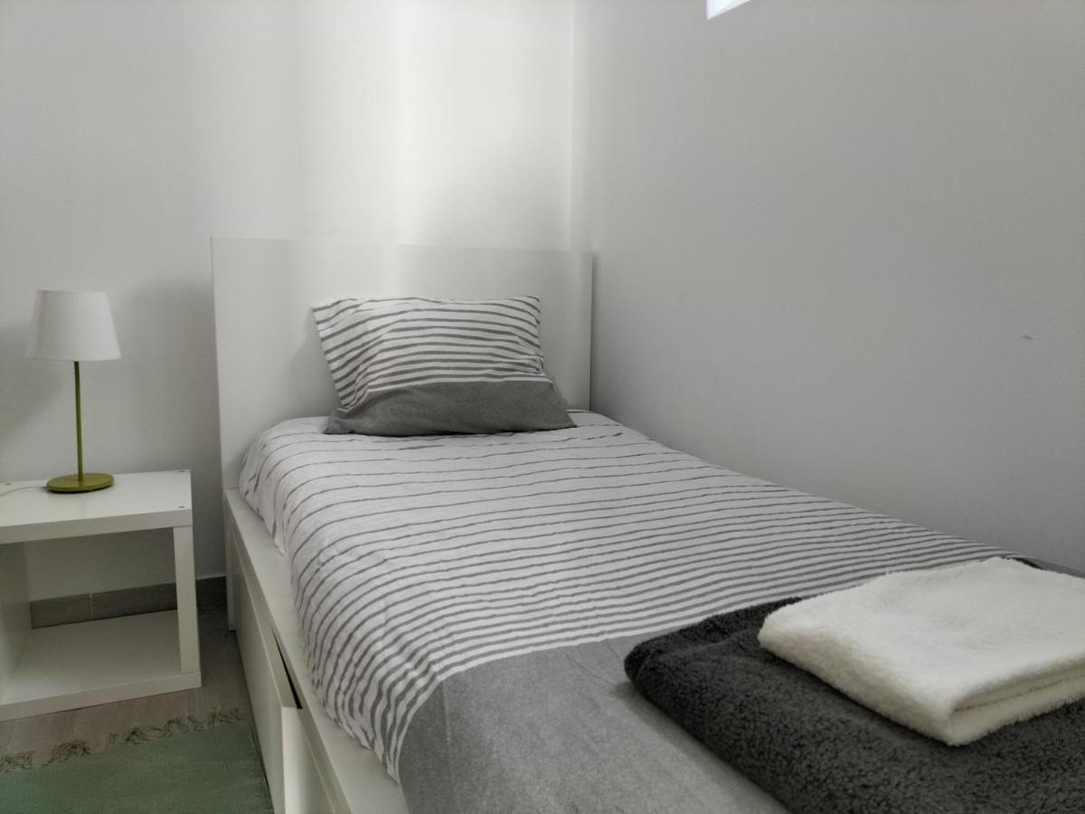 Ground Floor Arroios Flat * Lissabon